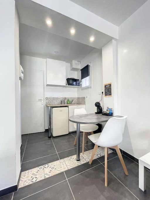 Logement Cosy Cuisine / Terrasse / Bbq Ollioules Ngoại thất bức ảnh