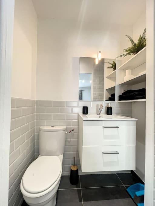 Logement Cosy Cuisine / Terrasse / Bbq Ollioules Ngoại thất bức ảnh