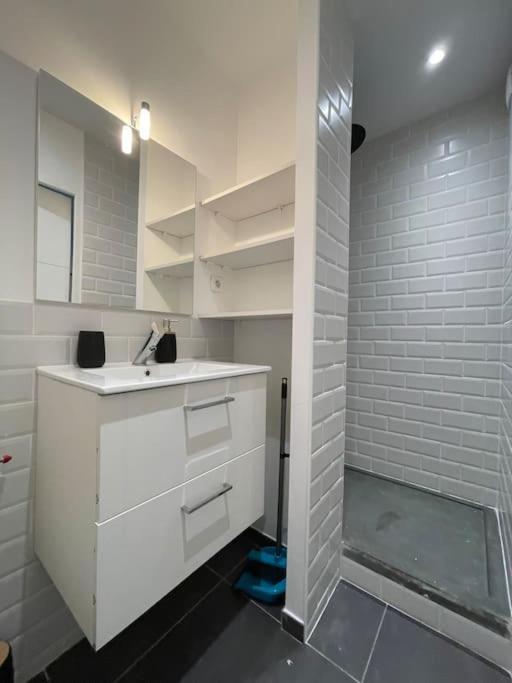 Logement Cosy Cuisine / Terrasse / Bbq Ollioules Ngoại thất bức ảnh